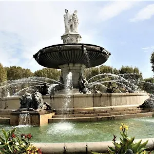 Augustins Fountain Cosy Aix Centre Historique A 3 Minutes De Cours Mirabeau -wifi-smart Tv-rue Calme Appartement